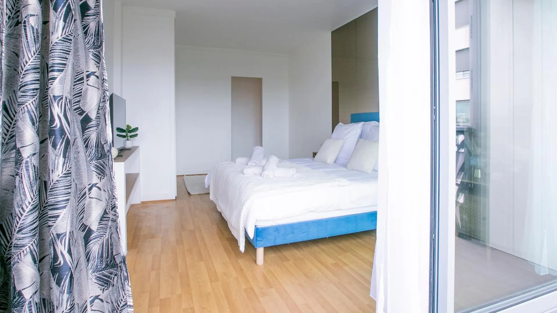Majestic & Idyllic Parisian Flat - Champs-elysees Apartament Paryż