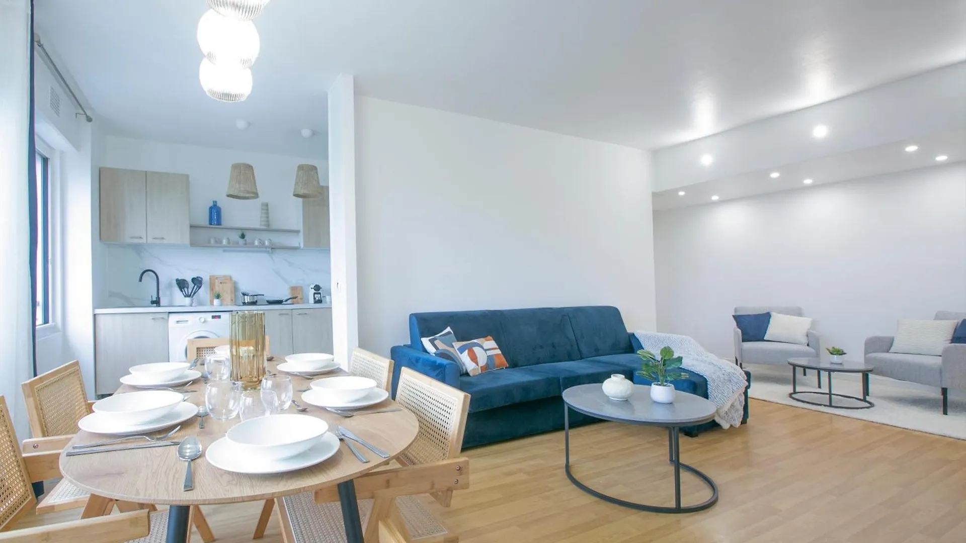 Majestic & Idyllic Parisian Flat - Champs-elysees * Paryż